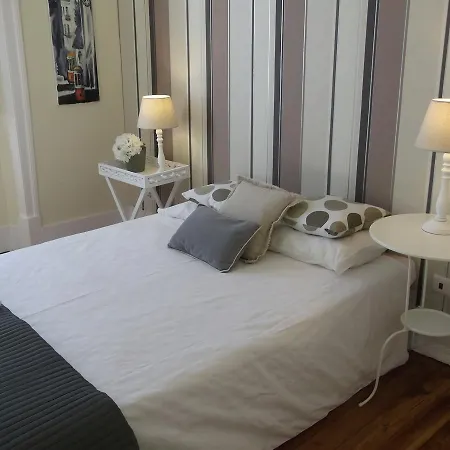 Angola Floor 6 Bedrooms Lisbon