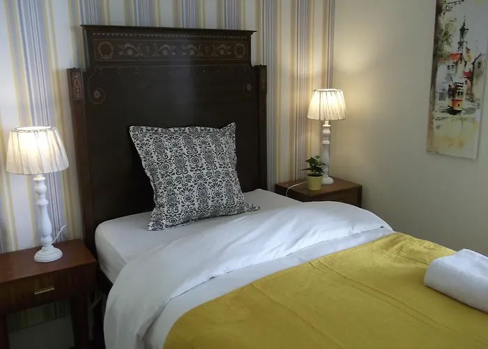 Angola Floor 6 Bedrooms דירה ליסבון